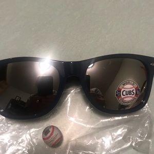 Chicago Cubs World Series sunglasses